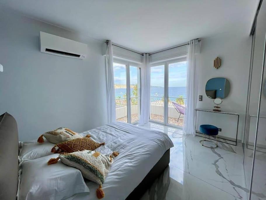Beach Front, Superbe Appartement Pour 4 Personnes Nice Exteriér fotografie